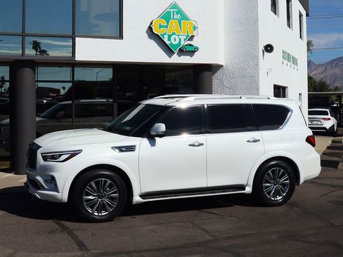 Used 2022 INFINITI QX80 Luxe w/ All-Season Package image 7