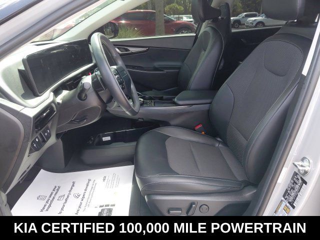 Certified 2025 Kia EV6 Light RWD image 24