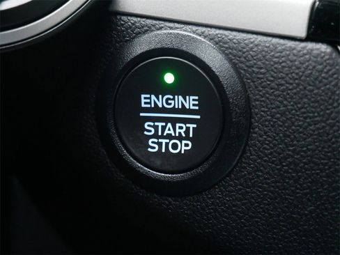 Certified 2022 Ford Escape SE w/ Convenience Package image 21