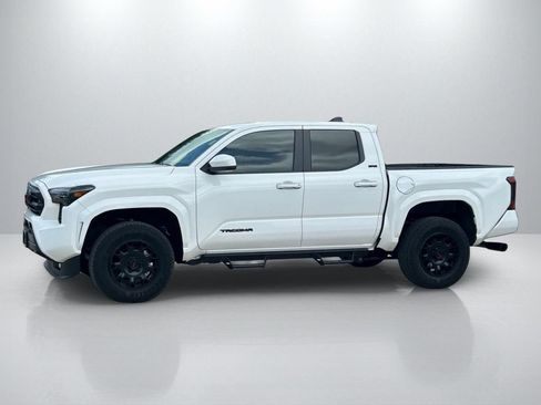 Used 2026 Toyota Tacoma SR5 AWD/4WD image 8