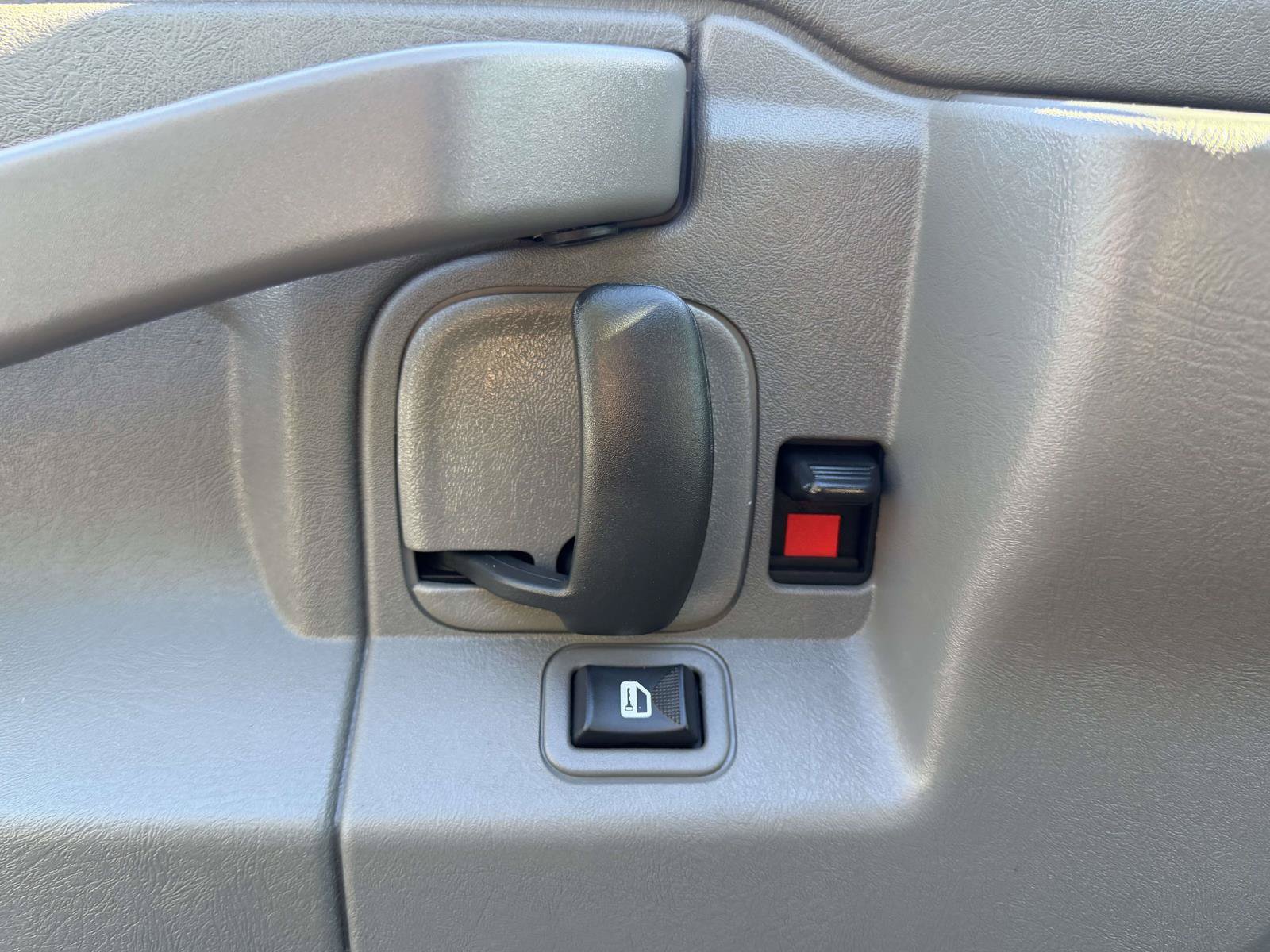 Used 2025 GMC Savana 2500 w/ Driver Convenience Package RWD image 17