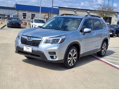 Used 2021 Subaru Forester Limited image 3