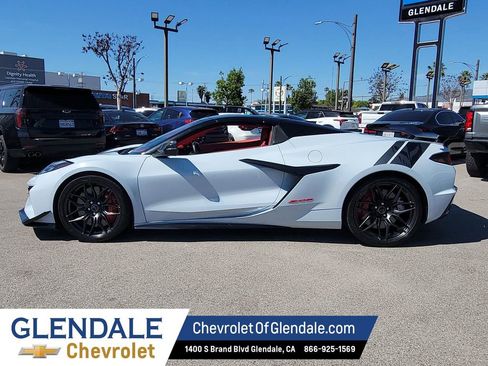 Used 2023 Chevrolet Corvette Z06 w/ Z07 Performance Package image 15