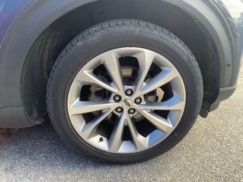 Used 2021 Ford Explorer Platinum w/ Equipment Group 601A image 28