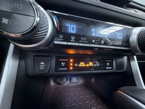 Used 2023 Toyota RAV4 Limited image 16