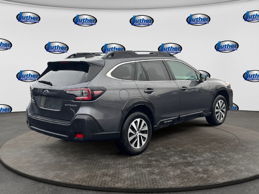 Used 2025 Subaru Outback Premium AWD/4WD image 5