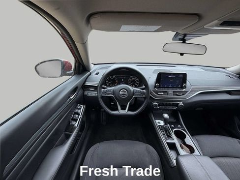 Used 2023 Nissan Altima 2.5 SV FWD image 11