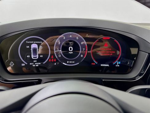 New 2026 Porsche Cayenne Coupe image 16