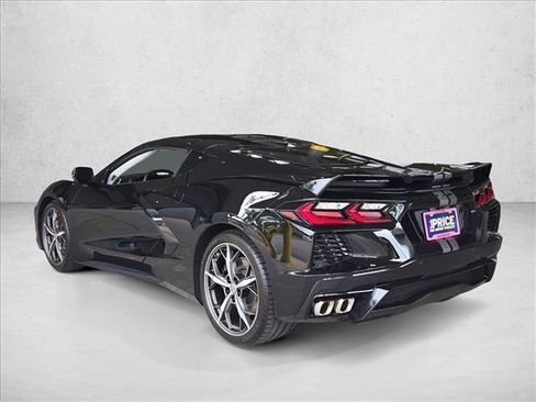 Used 2022 Chevrolet Corvette Stingray Premium Cpe w/ Z51 Performance Package RWD image 8