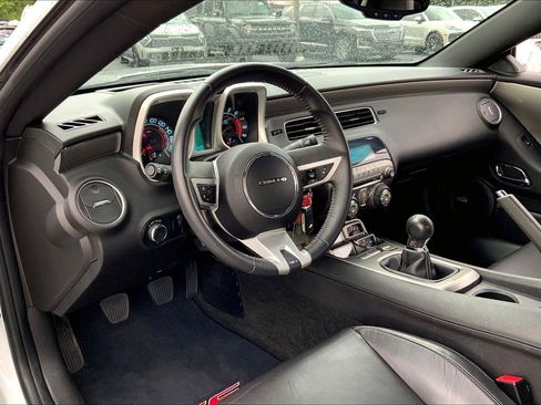 Used 2011 Chevrolet Camaro SS w/ RS Package RWD image 10