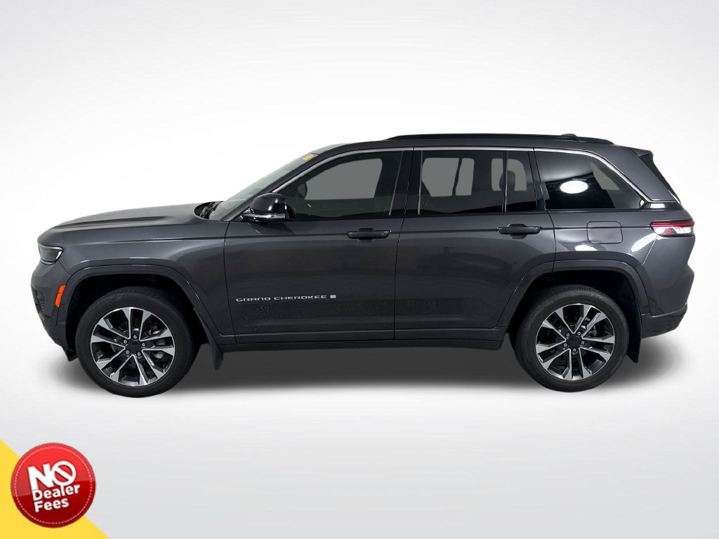 Used 2024 Jeep Grand Cherokee Overland w/ Trailer Tow Package AWD/4WD image 7