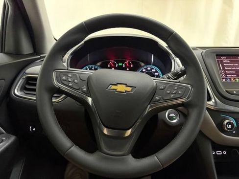 Used 2024 Chevrolet Equinox LT FWD image 63