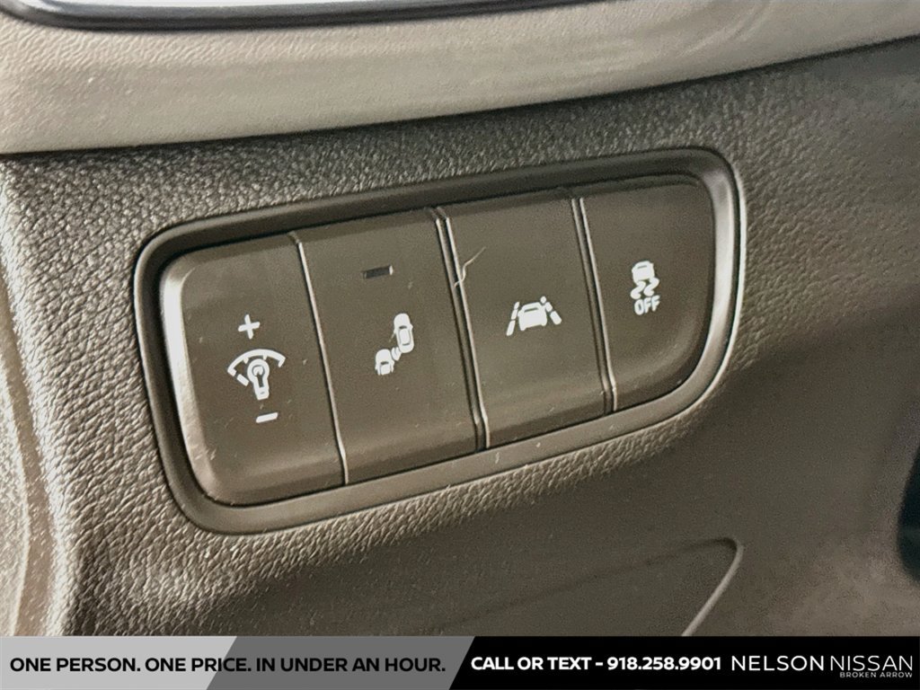 Used 2019 Hyundai Santa Fe SE FWD image 10