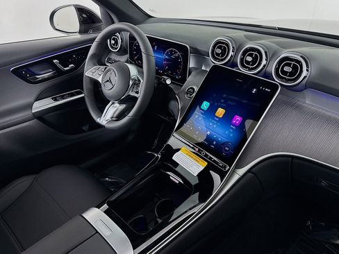 New 2026 Mercedes-Benz GLC 300 image 15