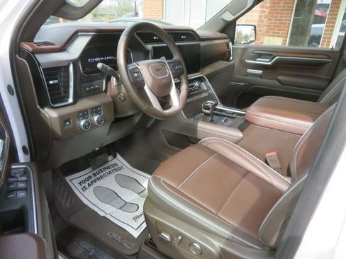 Used 2024 GMC Sierra 1500 Denali w/ Denali Reserve Package image 25