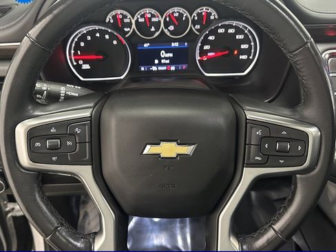 Used 2021 Chevrolet Suburban LT image 10