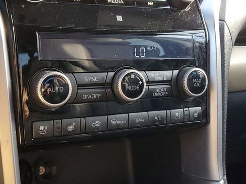 Used 2021 Subaru Ascent Touring image 34