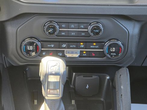 New 2026 Ford Bronco Badlands AWD/4WD image 16