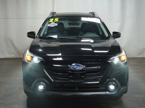 Used 2025 Subaru Outback Onyx Edition image 9