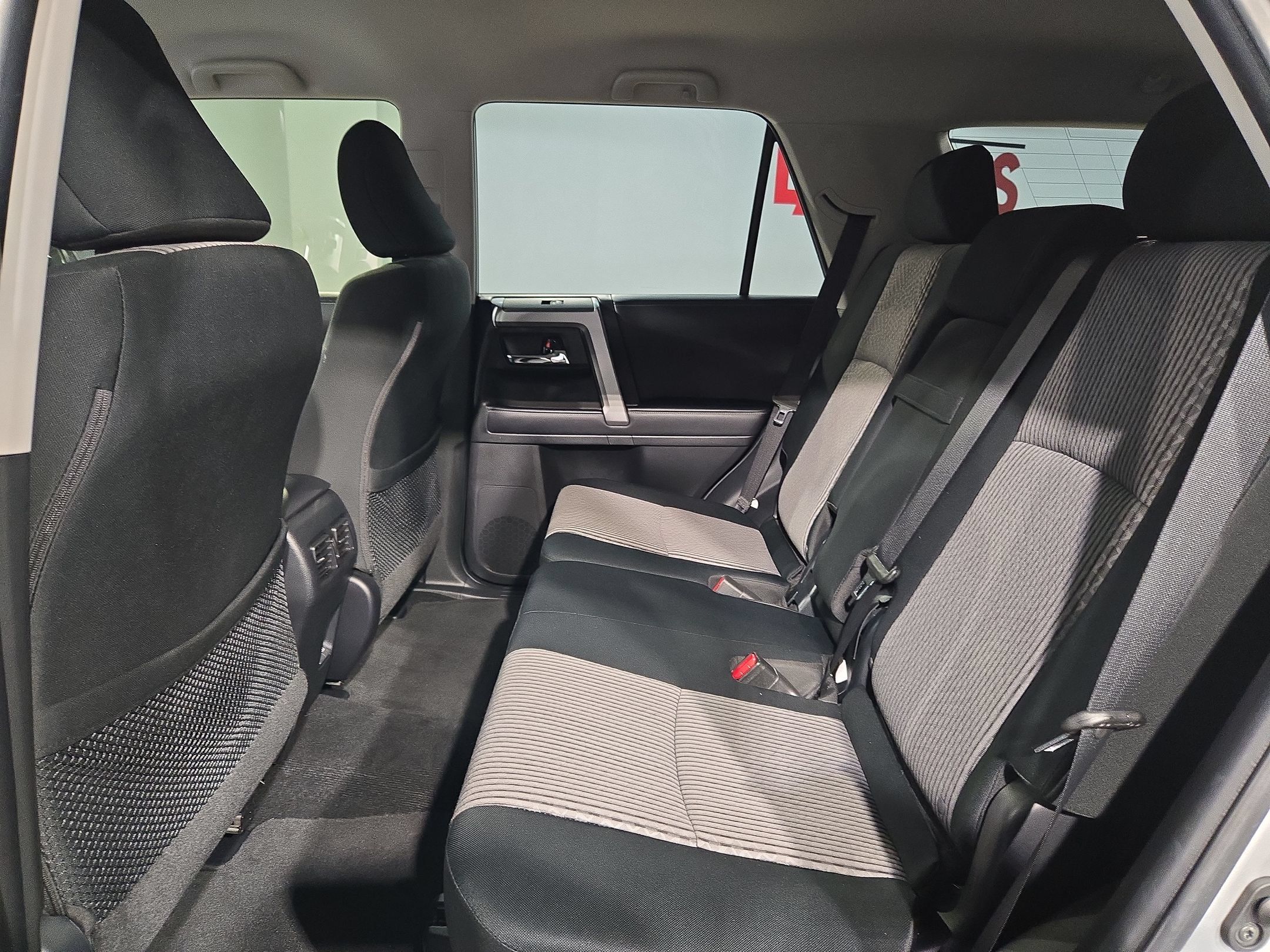 Used 2023 Toyota 4Runner SR5 AWD/4WD image 36