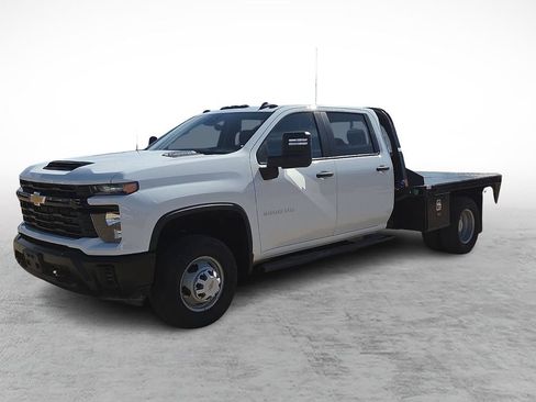 Used 2025 Chevrolet Silverado 3500 W/T w/ WT Convenience Package AWD/4WD image 5