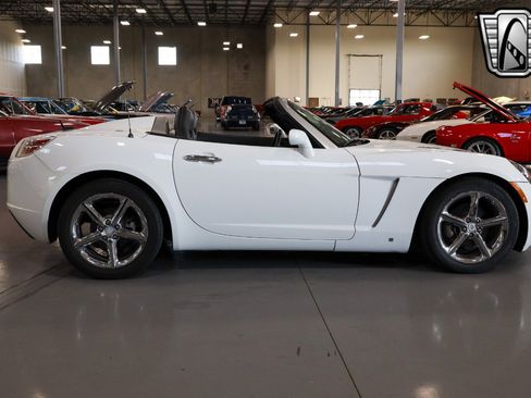 Used 2008 Saturn Sky Red Line image 8