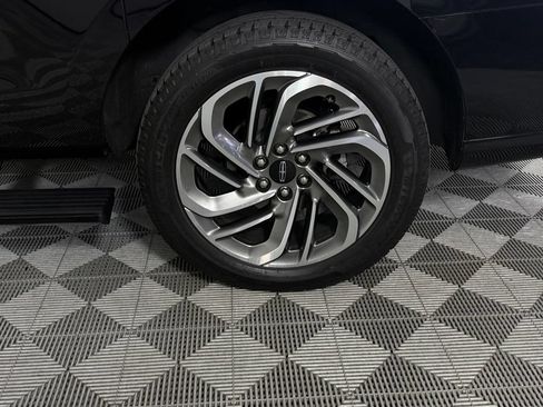 Used 2025 Lincoln Navigator L Reserve AWD/4WD image 13