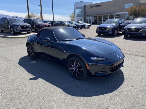 Used 2024 MAZDA MX-5 Miata Grand Touring w/ Weather Package image 35