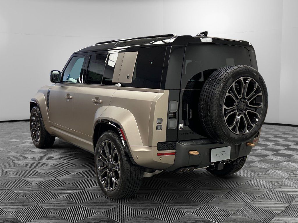 New 2026 Land Rover Defender 110 OCTA AWD/4WD image 3