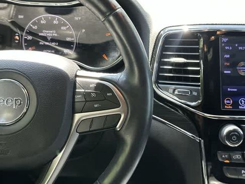 Used 2019 Jeep Grand Cherokee Limited AWD/4WD image 10