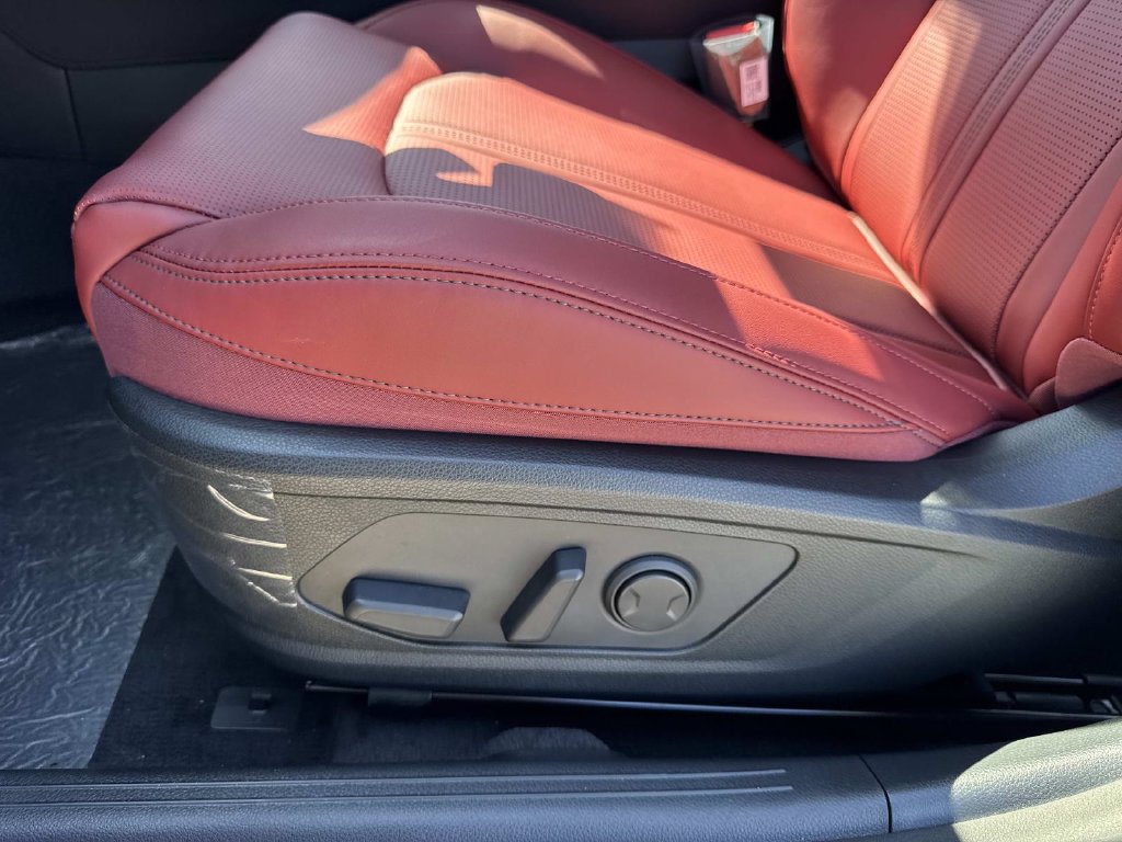 New 2027 Kia K5 GT-Line FWD image 17