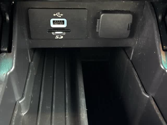 Used 2016 Ford Explorer Limited FWD image 27