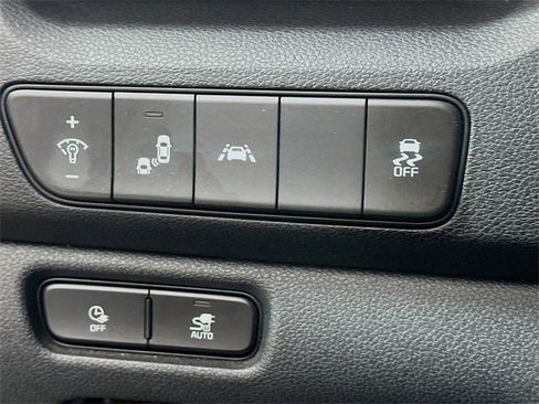 Used 2022 Kia Niro EX w/ Cold Weather Package image 10