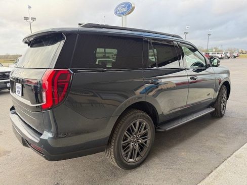 New 2026 Ford Expedition Platinum w/ Stealth Appearance Package AWD/4WD image 6