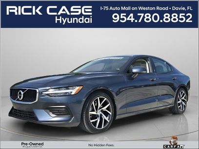 Used 2020 Volvo S60 T5 Momentum