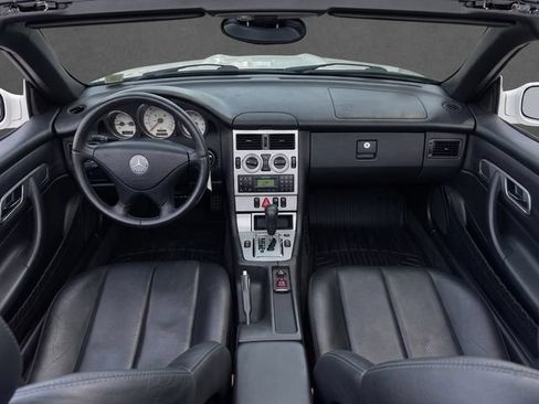Used 2001 Mercedes-Benz SLK 230 image 3