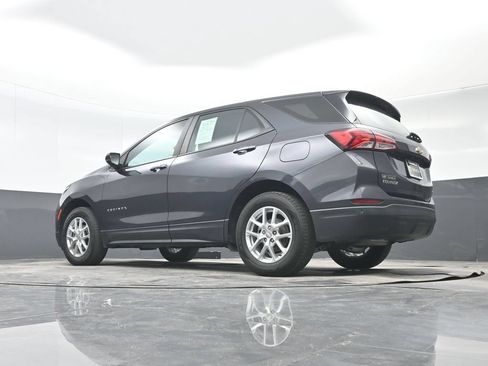 Used 2022 Chevrolet Equinox LS AWD/4WD image 28