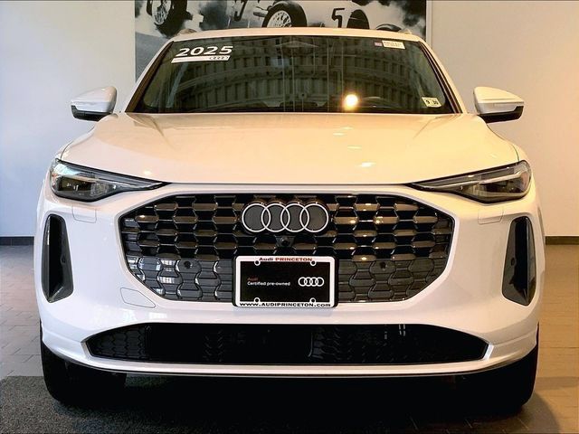 Certified 2025 Audi Q5 Premium w/ Premium Plus AWD/4WD image 8