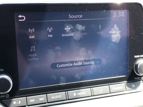 Used 2021 Nissan Rogue SV w/ Premium Package FWD image 9
