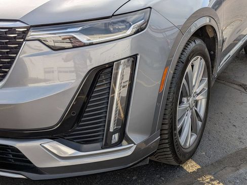 Used 2020 Cadillac XT6 Premium Luxury AWD/4WD image 9