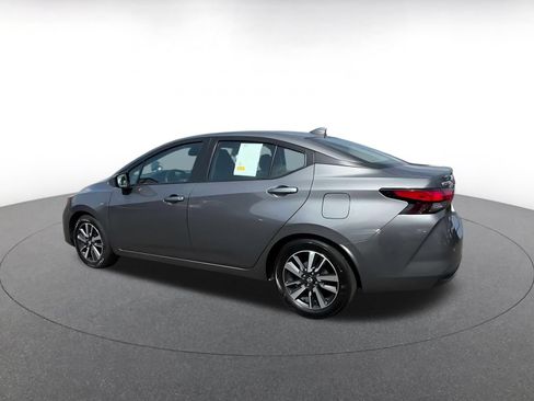 Used 2025 Nissan Versa SV FWD image 9
