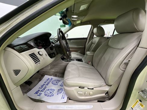 Used 2010 Cadillac DTS FWD image 17