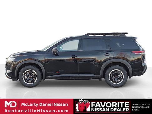 New 2026 Nissan Pathfinder Rock Creek image 3