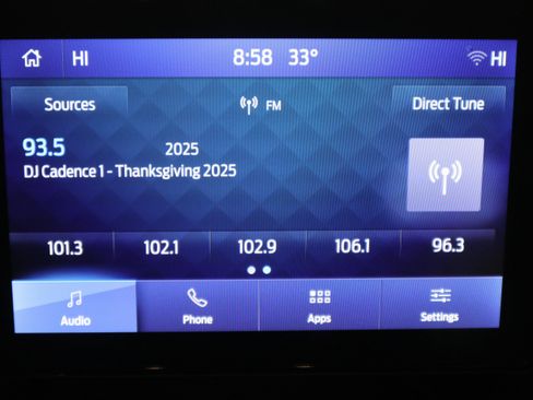 Used 2022 Ford Explorer XLT w/ Equipment Group 202A image 21