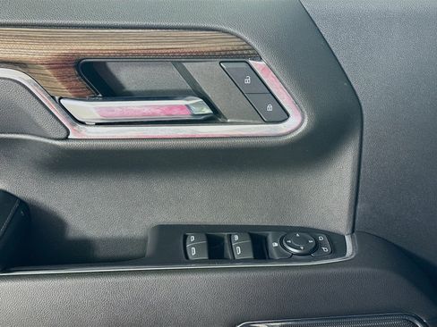 Used 2023 Chevrolet Silverado 1500 LT Trail Boss w/ Protection Package image 11