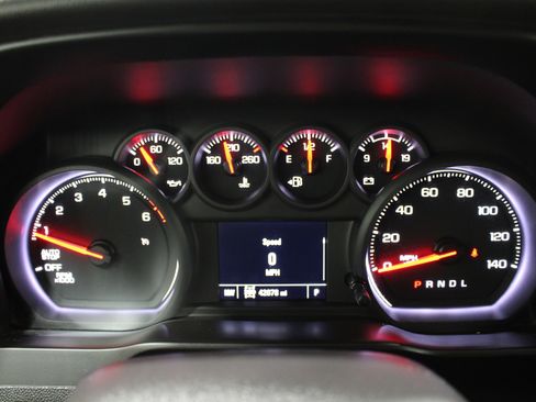 Used 2021 Chevrolet Silverado 1500 Custom image 11