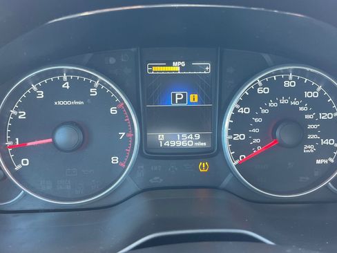 Used 2014 Subaru Outback 2.5i Limited w/ Moonroof Package AWD/4WD image 14