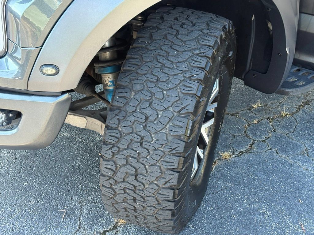 Used 2018 Ford F150 Raptor w/ Equipment Group 801A Mid AWD/4WD image 30