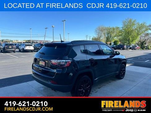 Used 2022 Jeep Compass Latitude AWD/4WD image 7