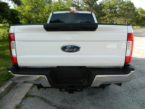 Used 2019 Ford F250 XLT AWD/4WD image 8